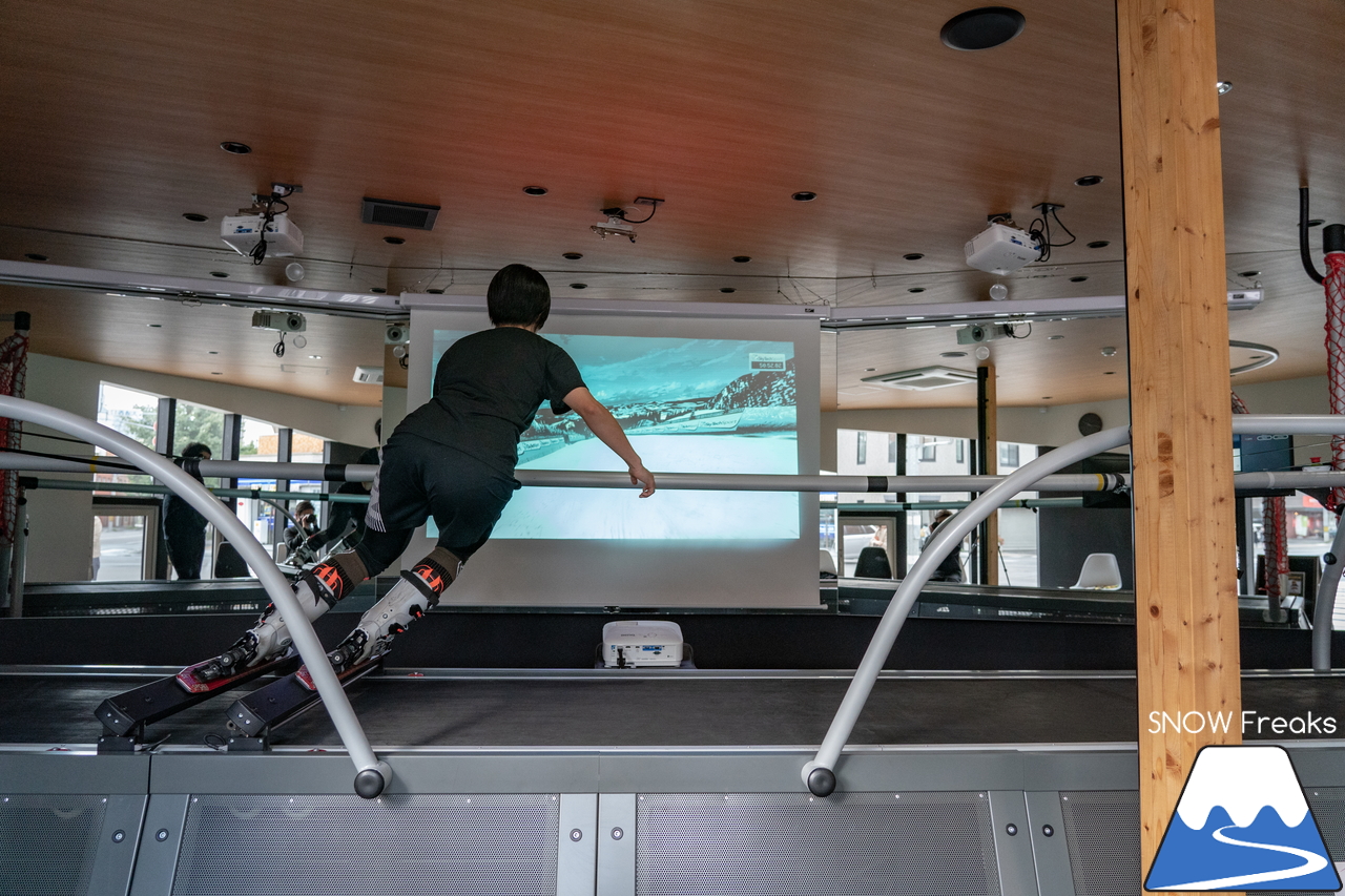 Functional Training Lab -ORIGIN-｜新しいシーズンに向けて準備OK。アルペンスキー＆スノーボード専用シュミレーターマシン『スカイテック』体験レポート！
